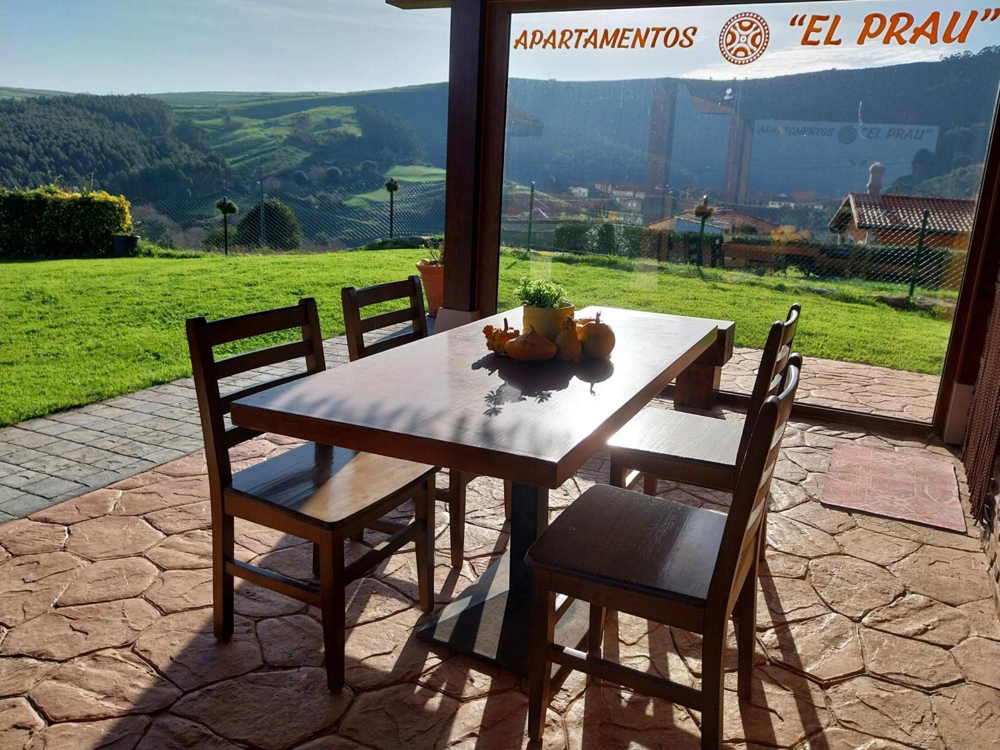 Apartamentos El Prau Убиарко Екстериор снимка